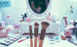 Makeup Removing – 4 Best Tips From Experts