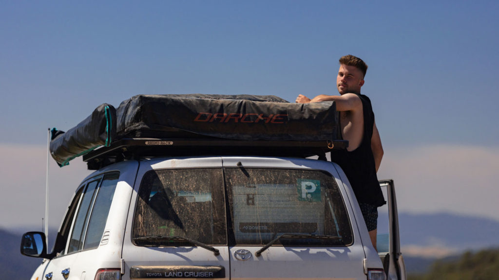 Hitch-Rack-vs.-Roof-Rack-Find-Out-the-Best-One-for-You-on-nextreading-online