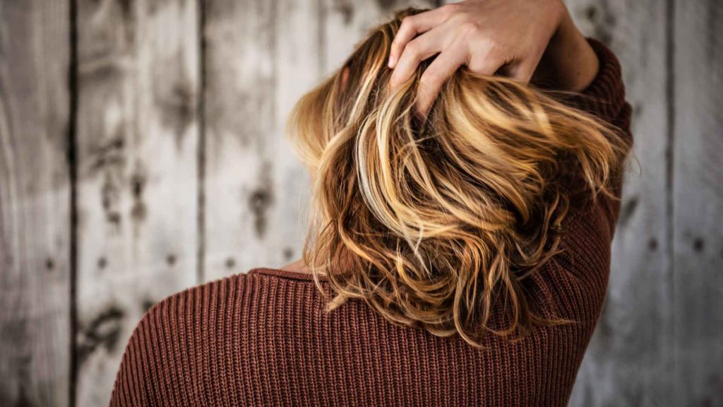 Tips-for-Hair-Care-&-Styling-for-Your-Damaged-Hair-On-NextReadingOnline